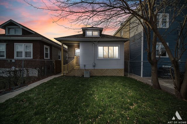 7141 S Artesian Avenue, Chicago, IL 60629