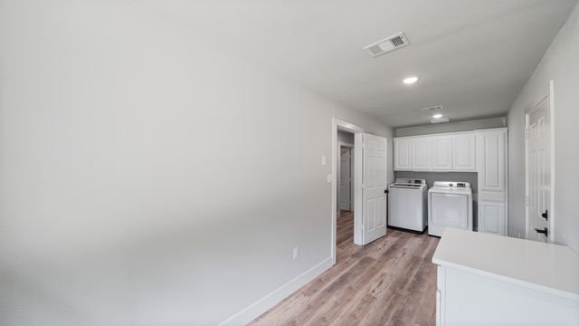 129 King Arthur Road, Mabank, TX 75156