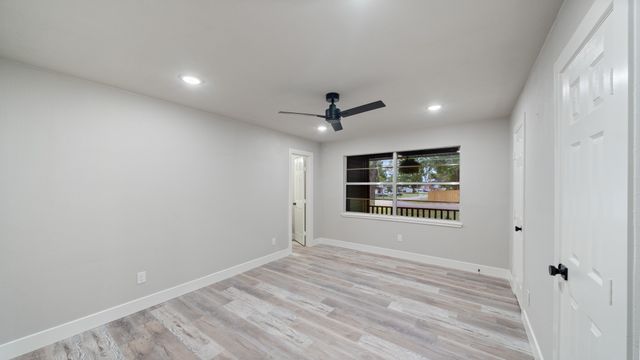 129 King Arthur Road, Mabank, TX 75156