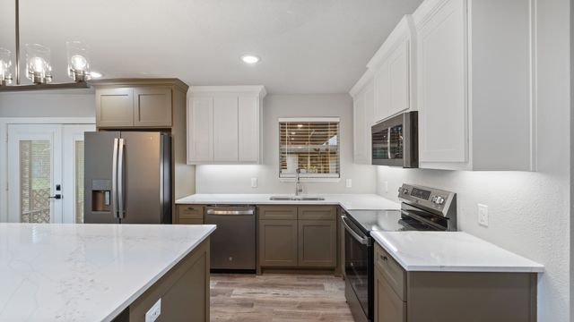 129 King Arthur Road, Mabank, TX 75156