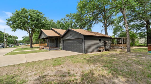 129 King Arthur Road, Mabank, TX 75156