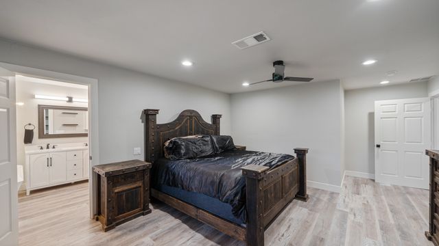 129 King Arthur Road, Mabank, TX 75156