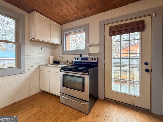 20 Lavista Lane, Cleveland, GA 30528