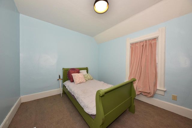 2414 N Weil STREET, Milwaukee, WI 53212