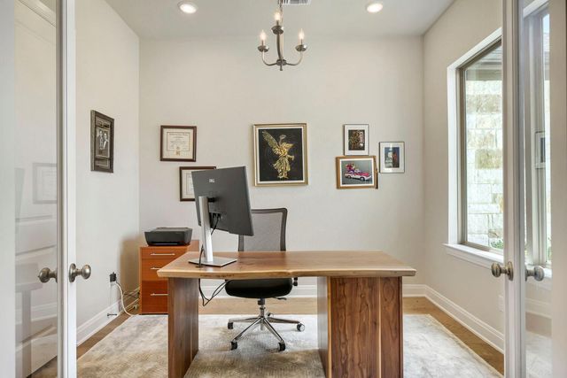 342 Bridge Water LOOP, Dripping Springs, TX 78620