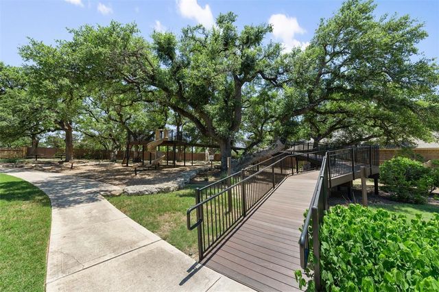 342 Bridge Water LOOP, Dripping Springs, TX 78620