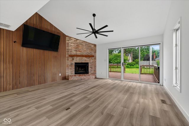 8425 Carthay Circle, Fishers, IN 46038