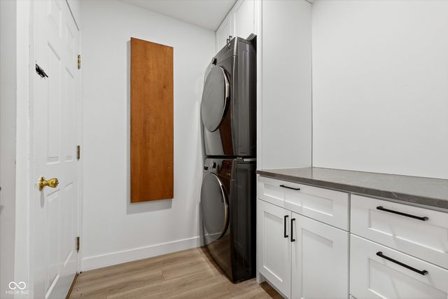 8425 Carthay Circle, Fishers, IN 46038
