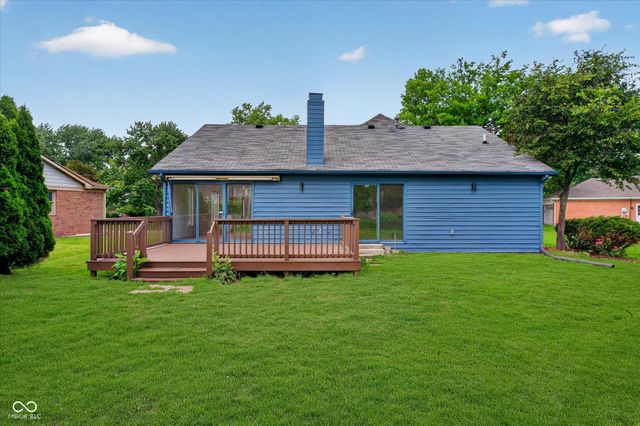 8425 Carthay Circle, Fishers, IN 46038