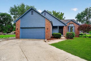 8425 Carthay Circle, Fishers, IN 46038