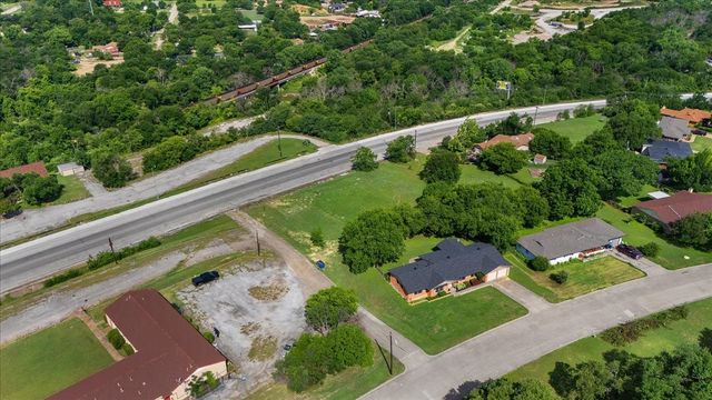 4528 Rolling Hills Drive, Fort Worth, TX 76119