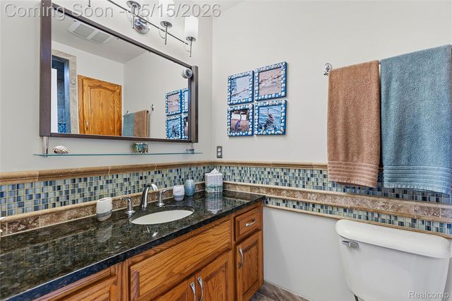 450 W Drahner Road, Oxford Village, MI 48371
