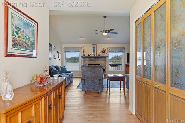450 W Drahner Road, Oxford Village, MI 48371