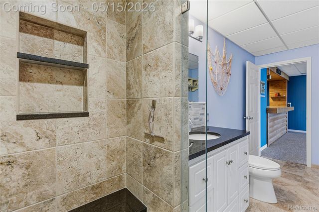 450 W Drahner Road, Oxford Village, MI 48371
