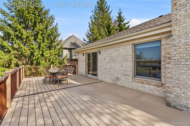 450 W Drahner Road, Oxford Village, MI 48371
