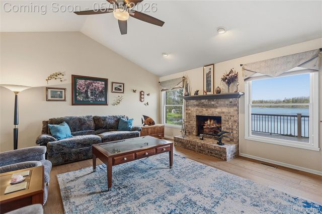 450 W Drahner Road, Oxford Village, MI 48371