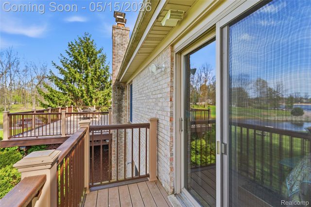 450 W Drahner Road, Oxford Village, MI 48371