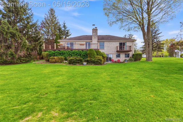 450 W Drahner Road, Oxford Village, MI 48371