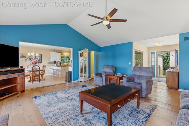 450 W Drahner Road, Oxford Village, MI 48371
