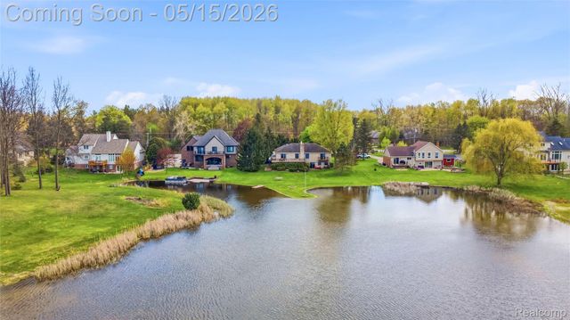 450 W Drahner Road, Oxford Village, MI 48371
