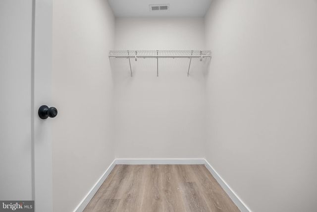 17 W DELAWARE TRL, Medford, NJ 08055