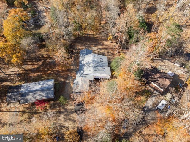 17 W DELAWARE TRL, Medford, NJ 08055