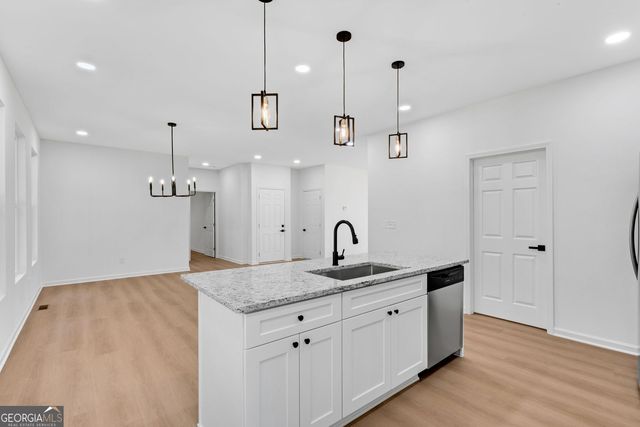 3402 Ashford Loop, Ellenwood, GA 30294