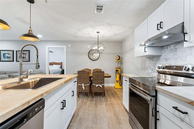 7424 VISTA WAY 104, Bradenton, FL 34202