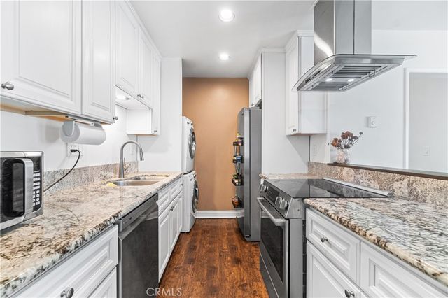 3045 E Theresa 1, Long Beach, CA 90814