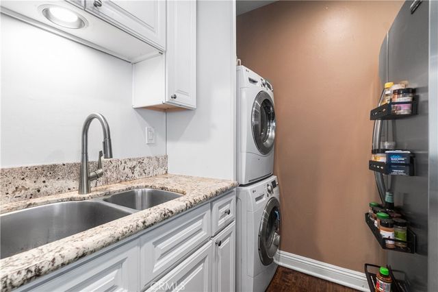 3045 E Theresa 1, Long Beach, CA 90814