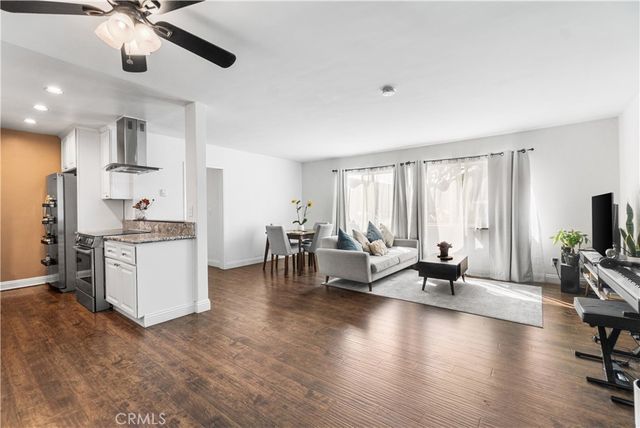 3045 E Theresa 1, Long Beach, CA 90814