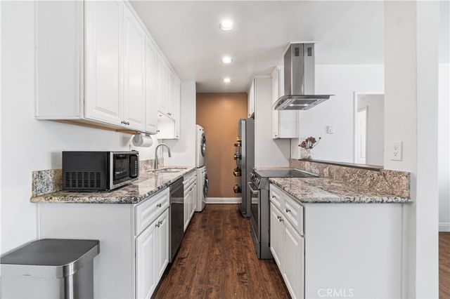 3045 E Theresa 1, Long Beach, CA 90814