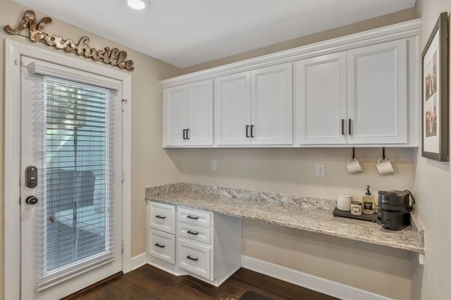 1100 Lilly Valley Way, Nashville, TN 37209