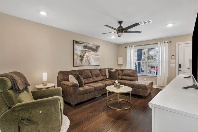 1100 Lilly Valley Way, Nashville, TN 37209