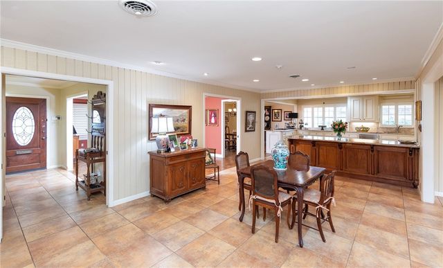 414 Barracuda Pl, Corpus Christi, TX 78411