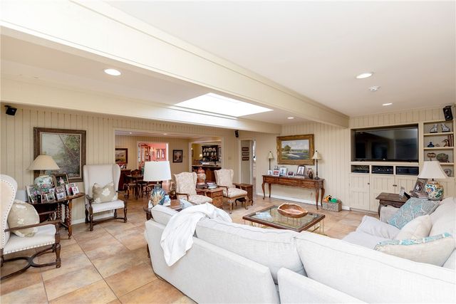 414 Barracuda Pl, Corpus Christi, TX 78411