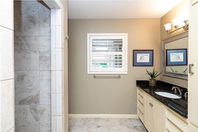 414 Barracuda Pl, Corpus Christi, TX 78411