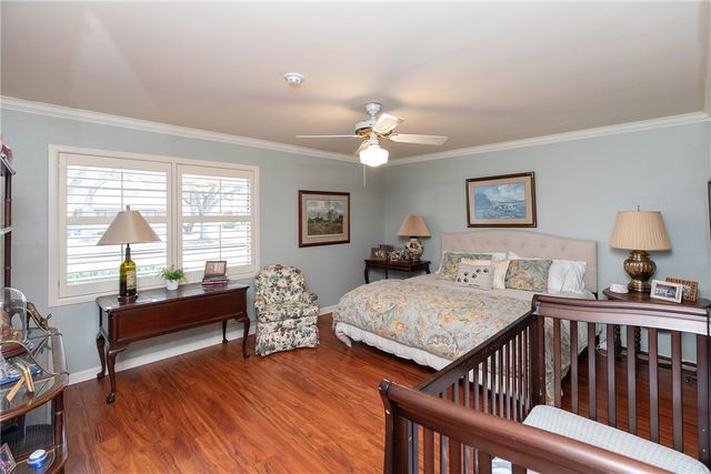 414 Barracuda Pl, Corpus Christi, TX 78411