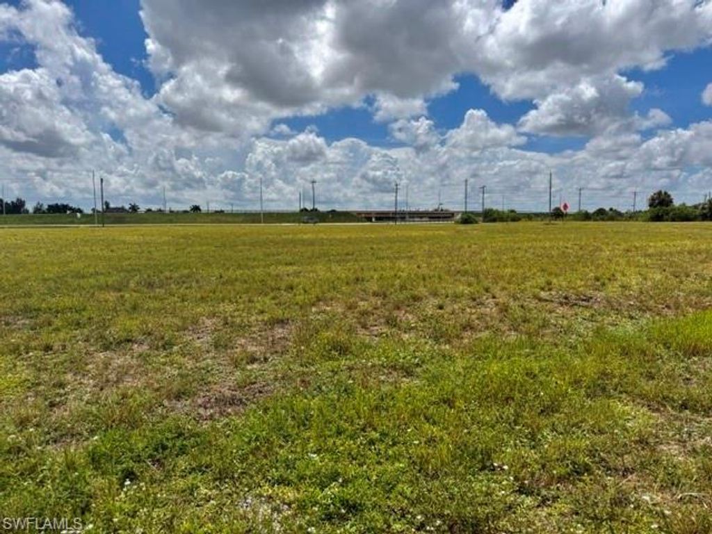 923 NW 32th PL, CAPE CORAL, FL 33993 — exterior