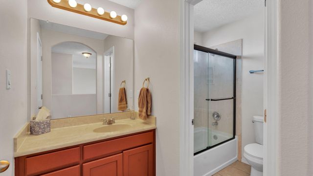 920 Kipuka Drive NW, Albuquerque, NM 87120