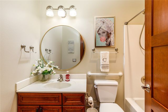 2426 Yorkshire Circle, Ames, IA 50010