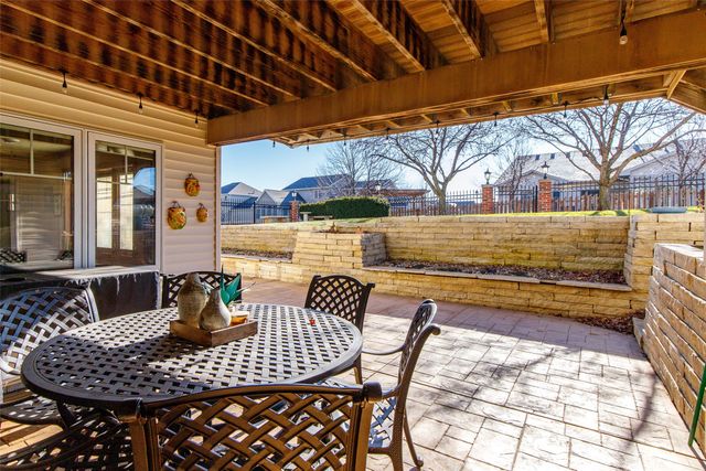 2426 Yorkshire Circle, Ames, IA 50010