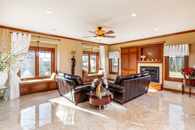 2426 Yorkshire Circle, Ames, IA 50010