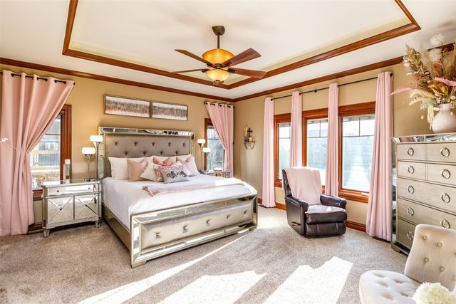 2426 Yorkshire Circle, Ames, IA 50010