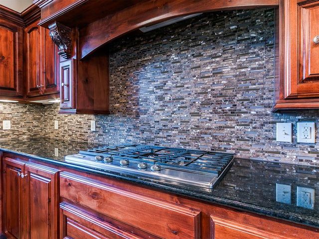 16956 Fox Trot Court, Choctaw, OK 73020