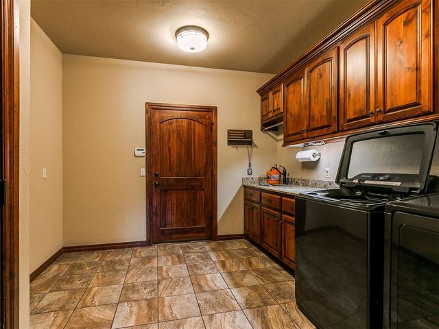16956 Fox Trot Court, Choctaw, OK 73020