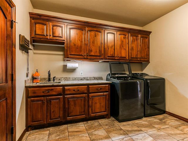 16956 Fox Trot Court, Choctaw, OK 73020