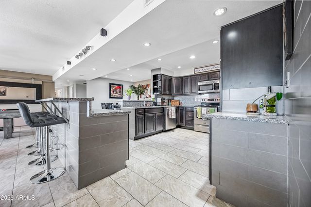 7940 E CAMELBACK Road 411, Scottsdale, AZ 85251