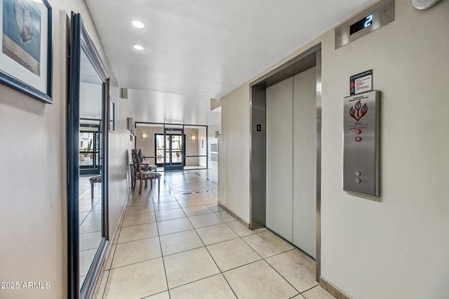 7940 E CAMELBACK Road 411, Scottsdale, AZ 85251