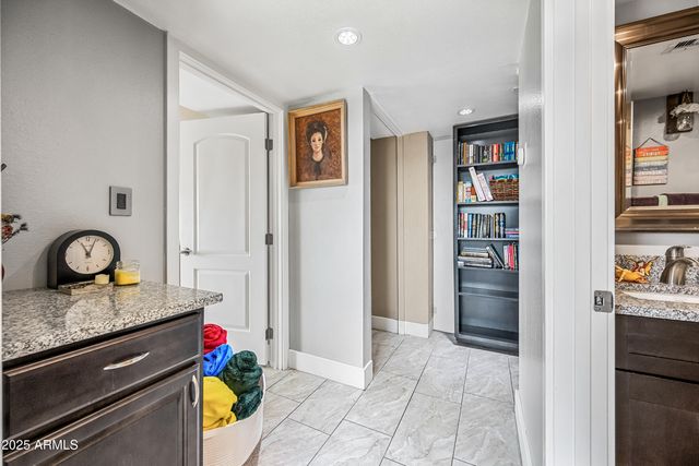 7940 E CAMELBACK Road 411, Scottsdale, AZ 85251